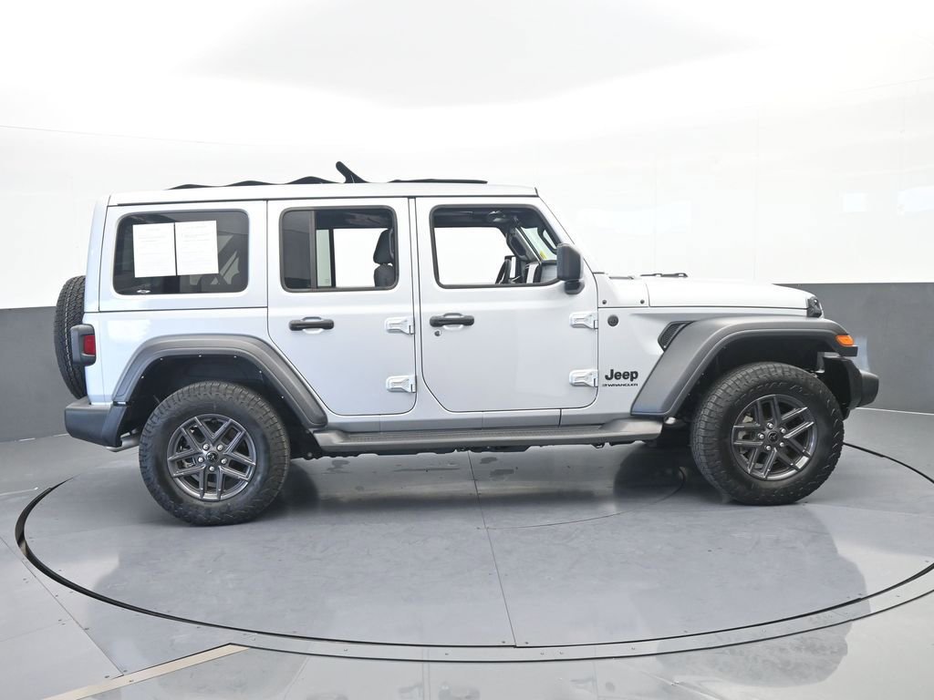 Used 2024 Jeep Wrangler Sport S AWD/4WD image 7