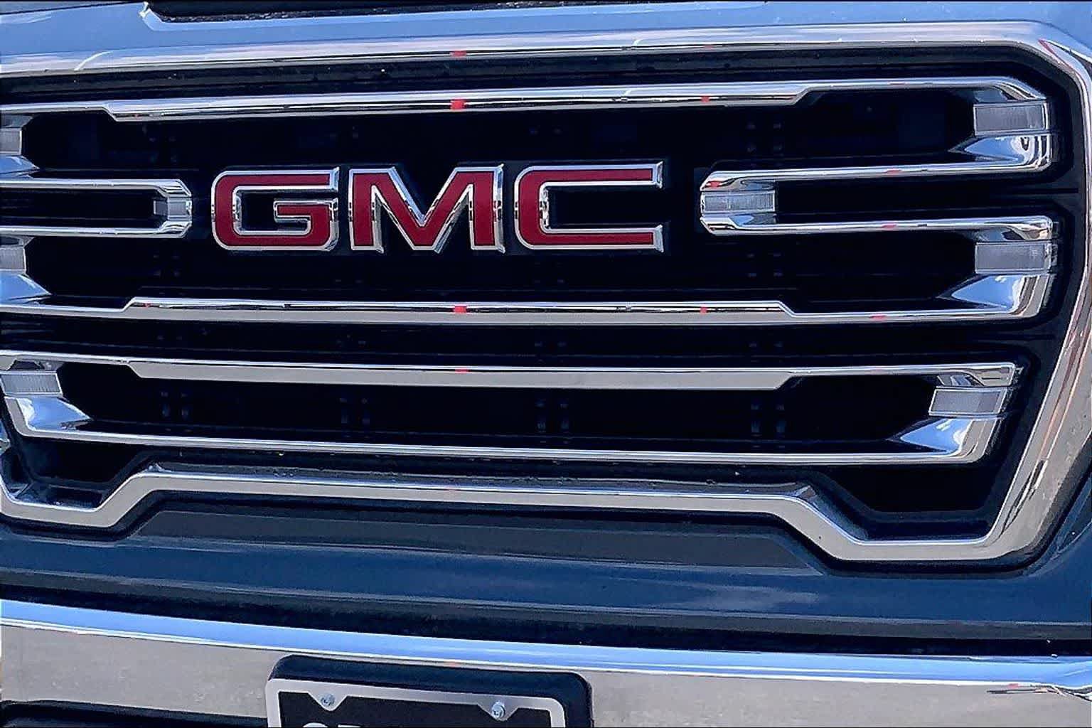 Used 2020 GMC Sierra 1500 SLT RWD image 30