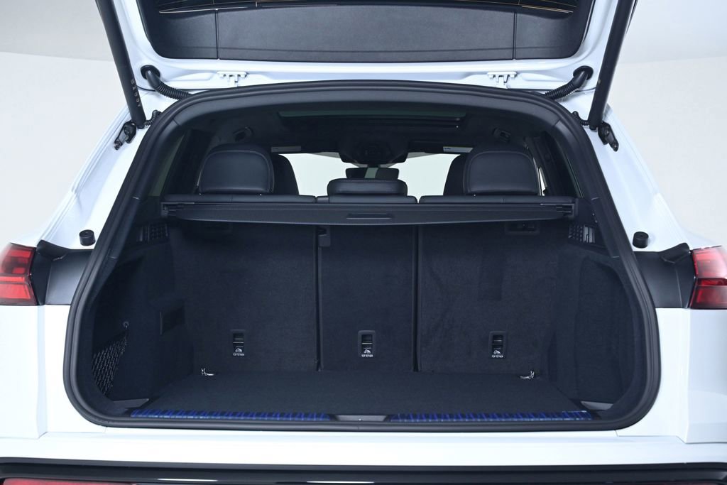 New 2025 Audi SQ5 Premium Plus image 25