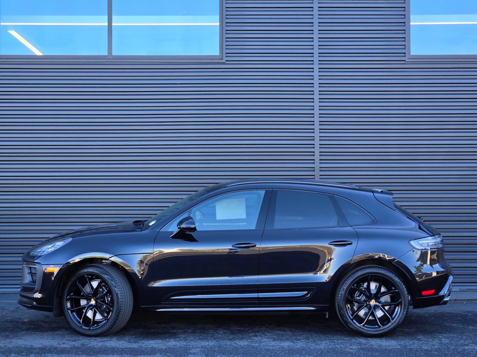 New 2026 Porsche Macan GTS AWD/4WD image 2