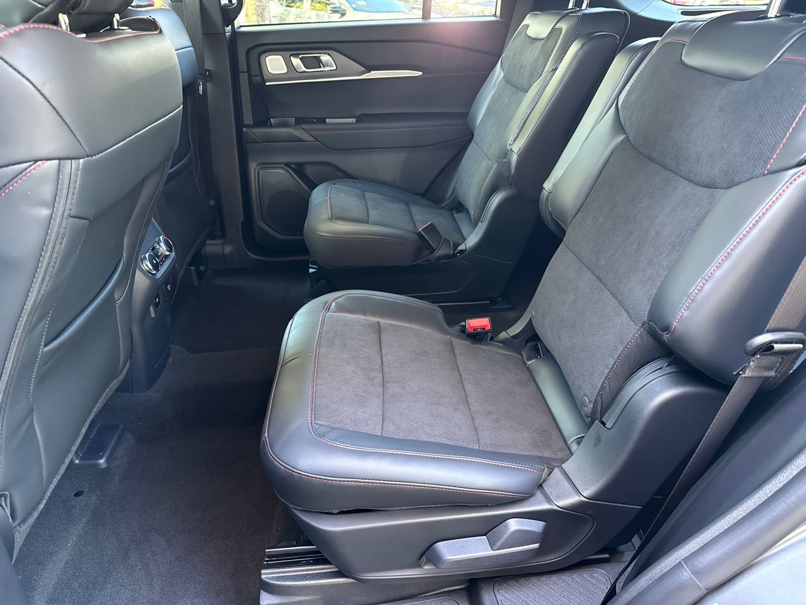 New 2026 Ford Explorer ST image 20