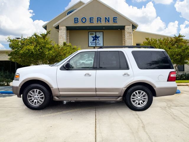 Used 2014 Ford Expedition XLT w/ Equipment Group 202A RWD image 2