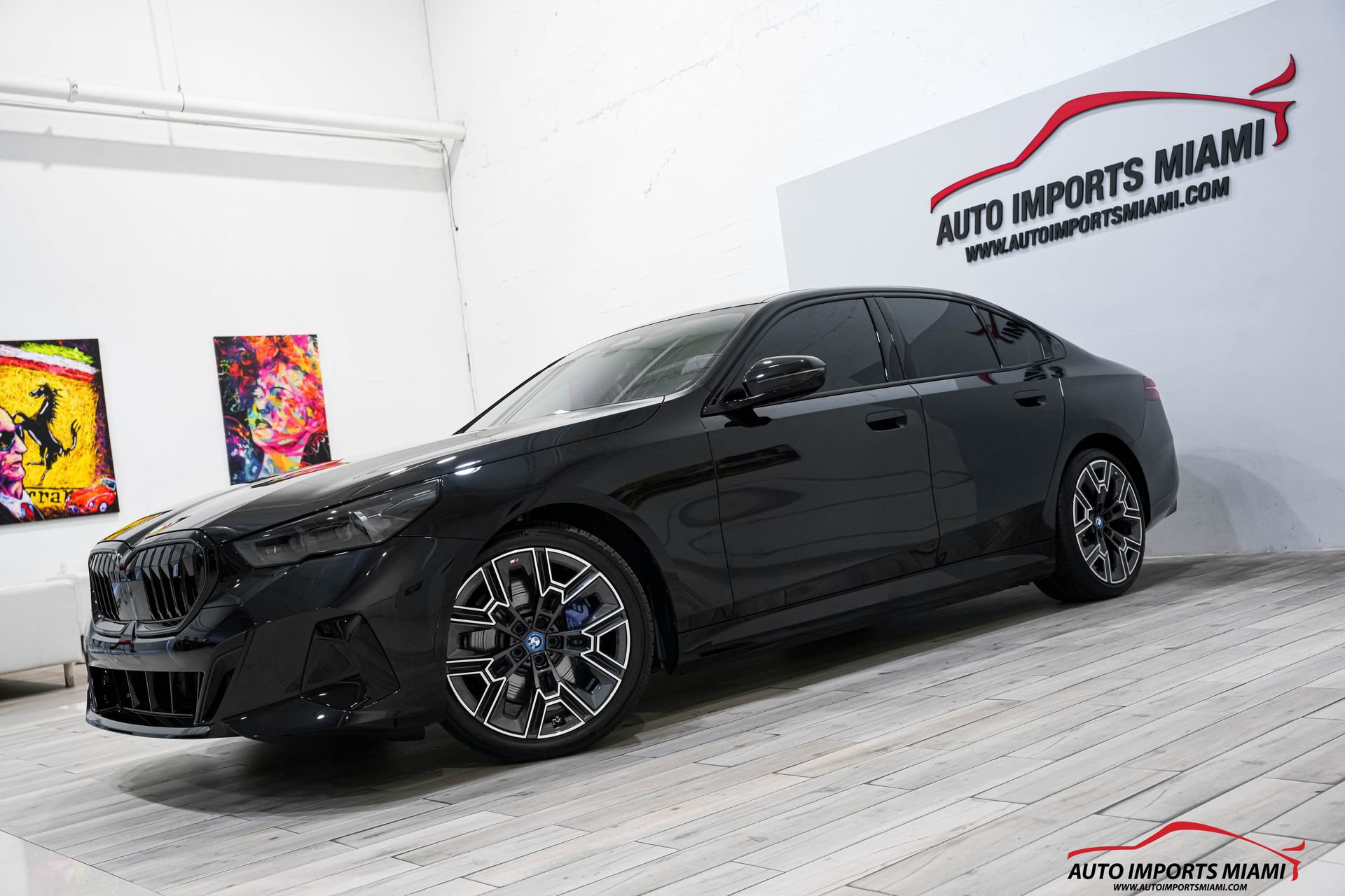 Used 2025 BMW i5 xDrive40 w/ M Sport Package AWD/4WD image 4