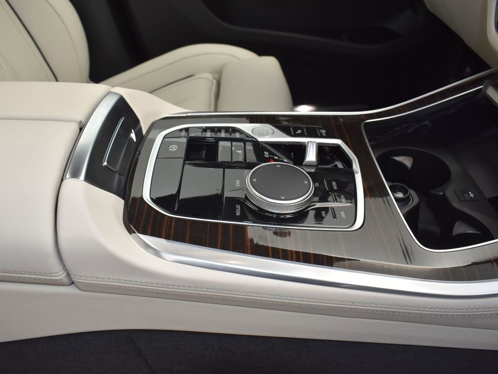New 2026 BMW X5 sDrive40i w/ Climate Comfort Package image 27