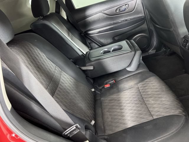 Used 2020 Nissan Rogue SV FWD image 26