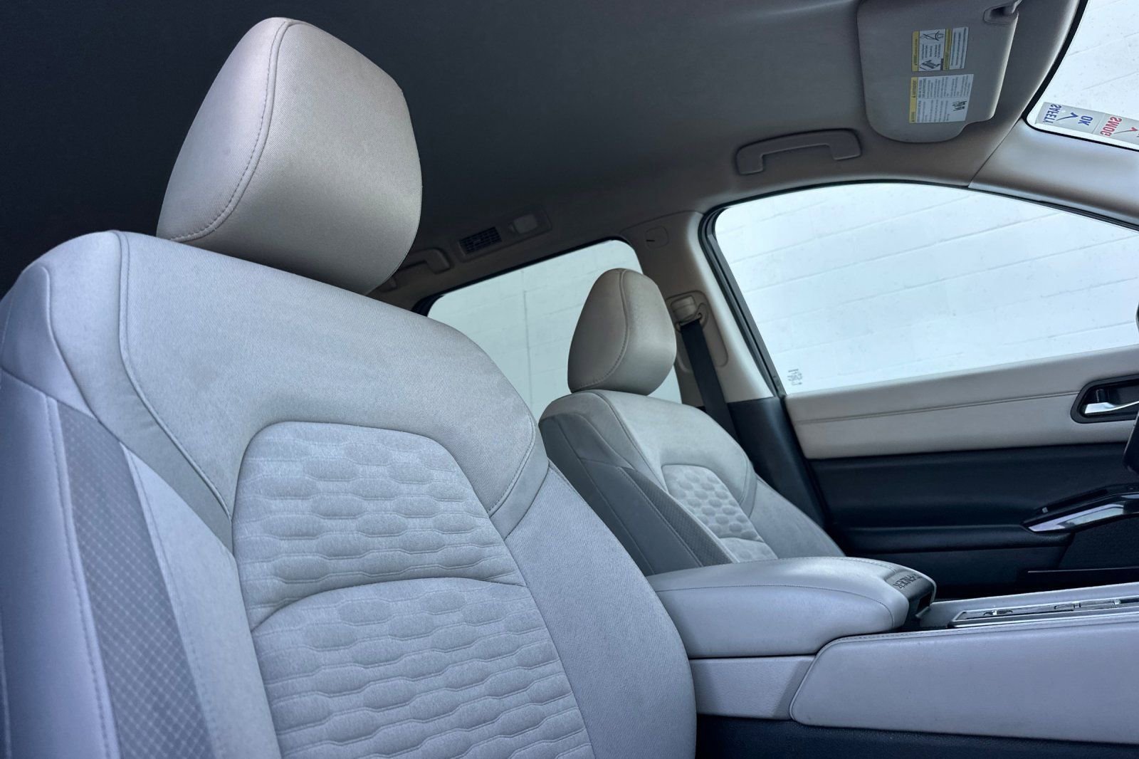 Used 2022 Nissan Pathfinder SV w/ SV Black Package image 22