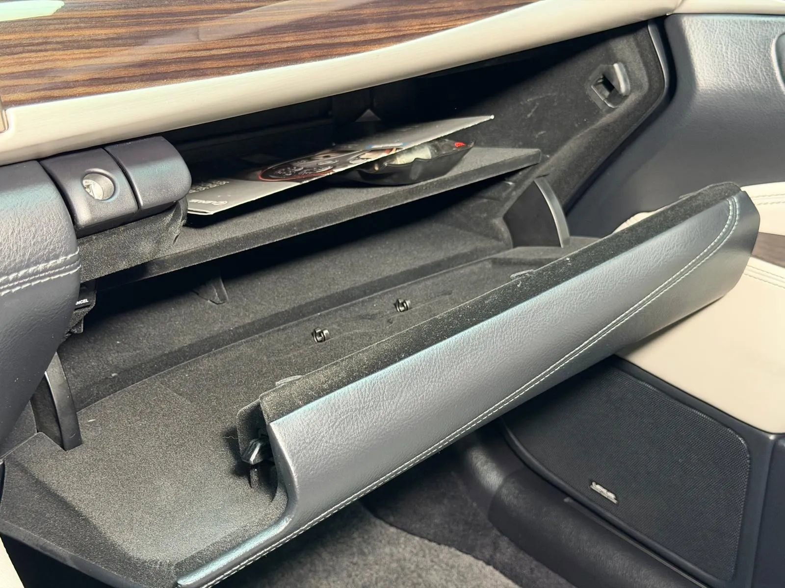 Used 2013 Lexus LS 460 AWD w/ Comfort Pkg image 33