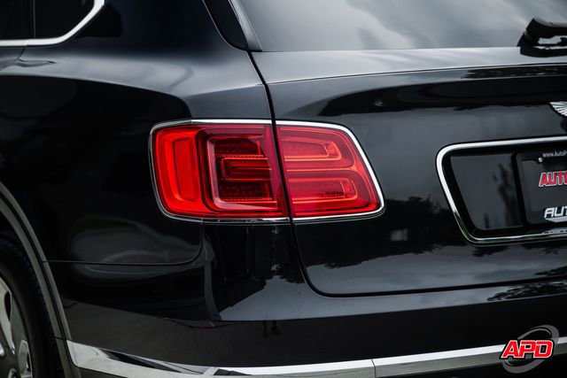 Used 2018 Bentley Bentayga AWD/4WD image 51