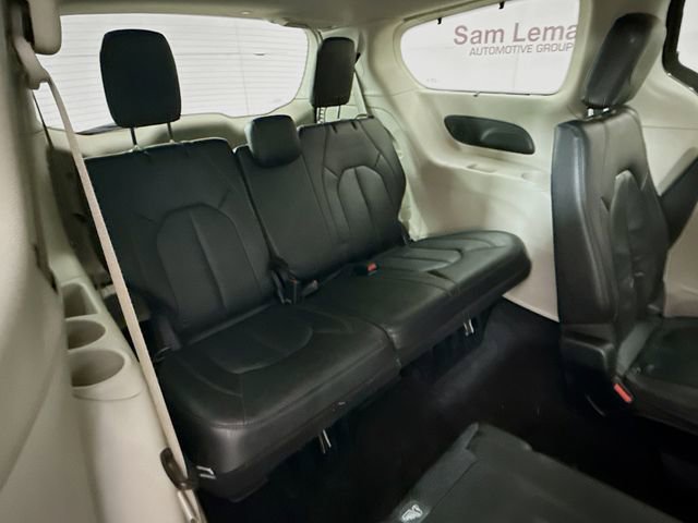 Used 2019 Chrysler Pacifica Touring-L Plus w/ Tire & Wheel Group image 29