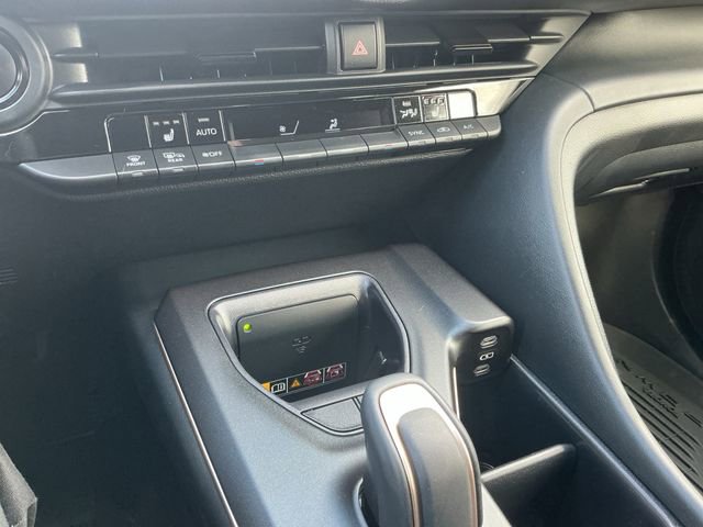 Certified 2023 Toyota Crown XLE image 23