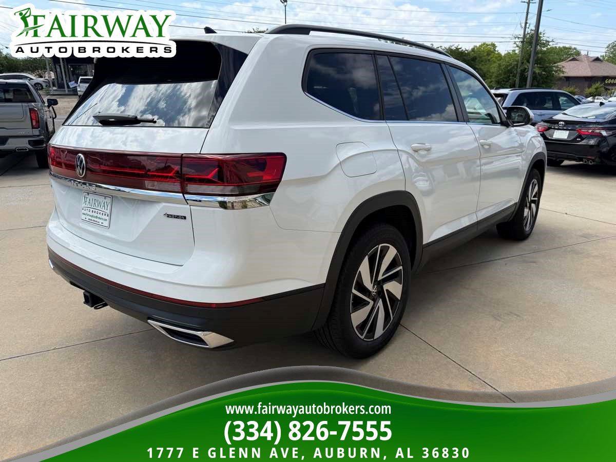 Used 2025 Volkswagen Atlas SE AWD/4WD image 42