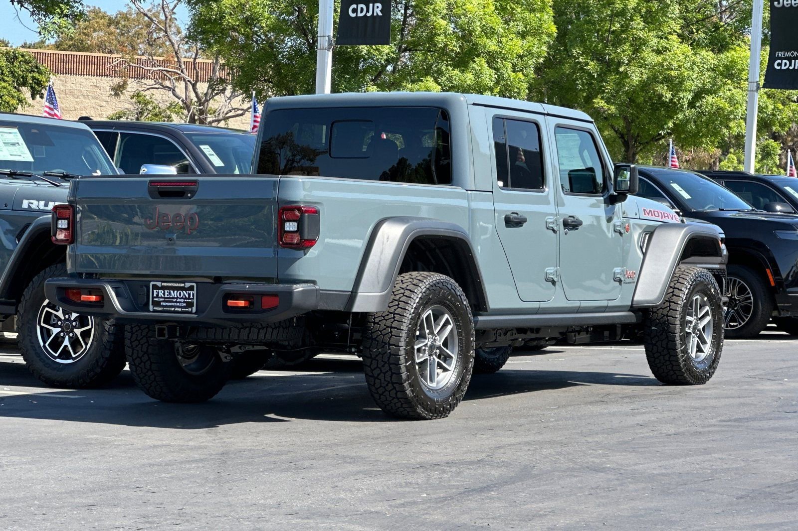 New 2026 Jeep Gladiator Mojave AWD/4WD image 3