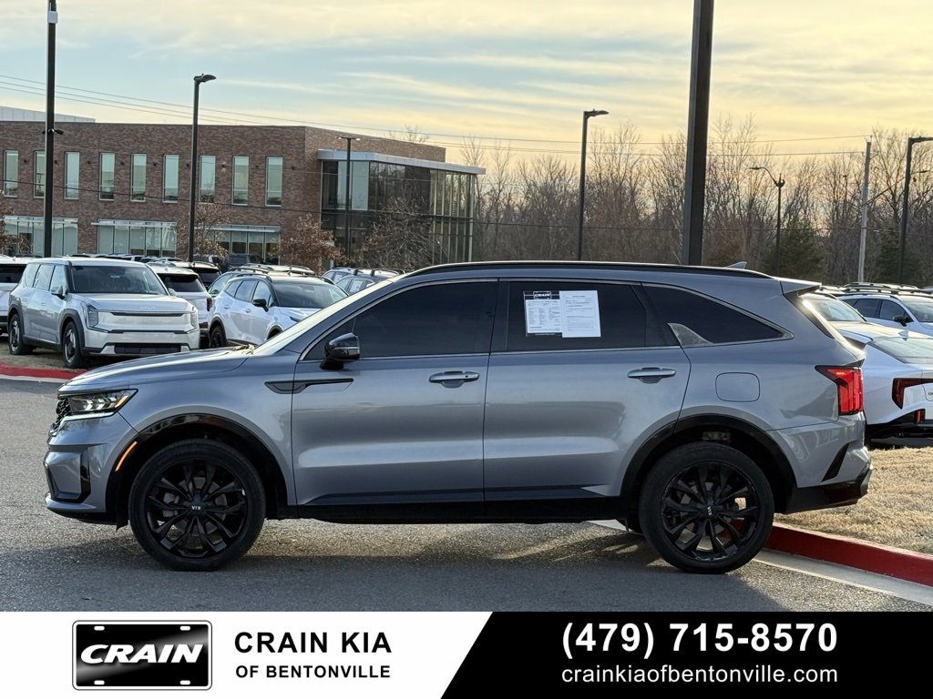 Used 2021 Kia Sorento SX image 4