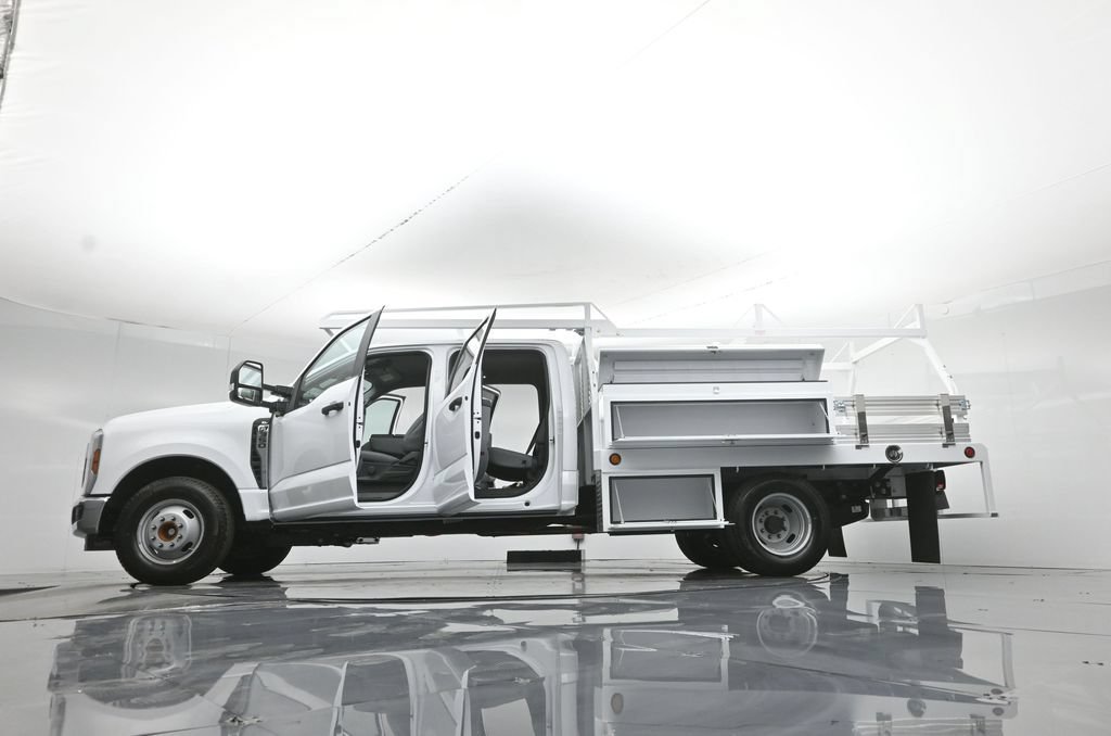 New 2026 Ford F350 XL w/ XL Chrome Package RWD image 50