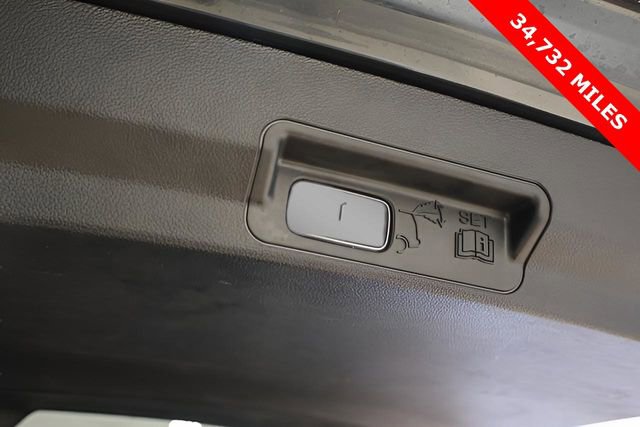 Used 2023 Ford Explorer XLT image 14