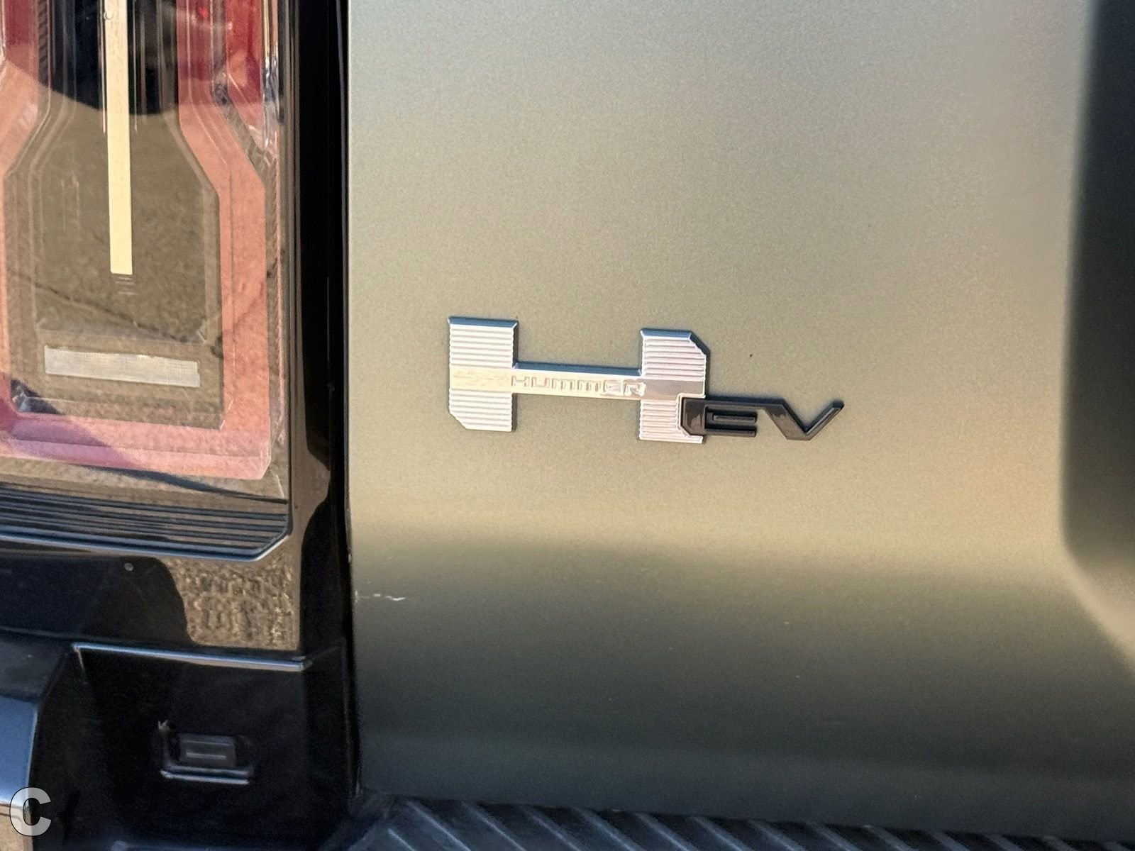 Used 2024 GMC Hummer EV 3X AWD/4WD image 11