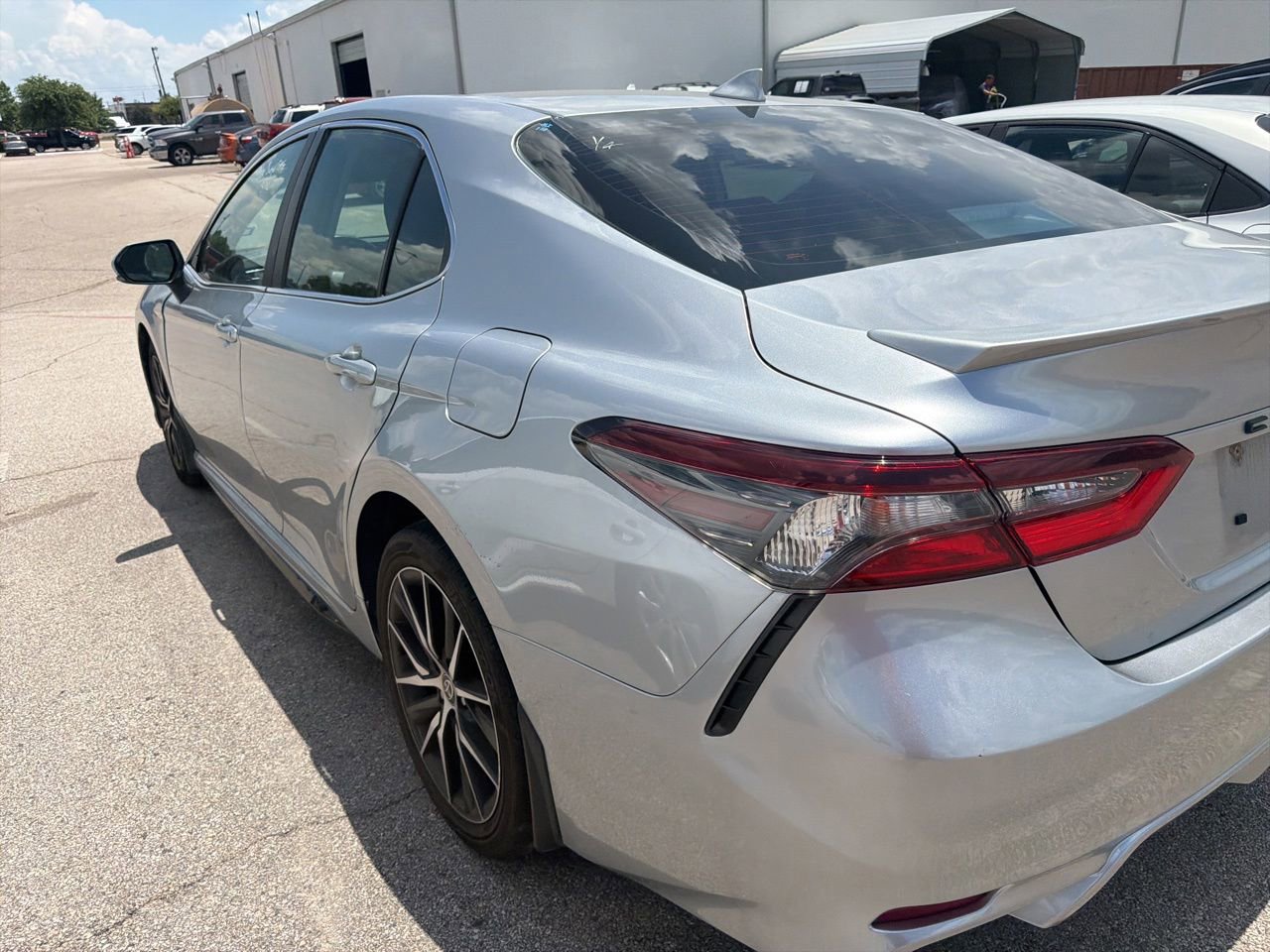 Used 2024 Toyota Camry SE FWD image 7