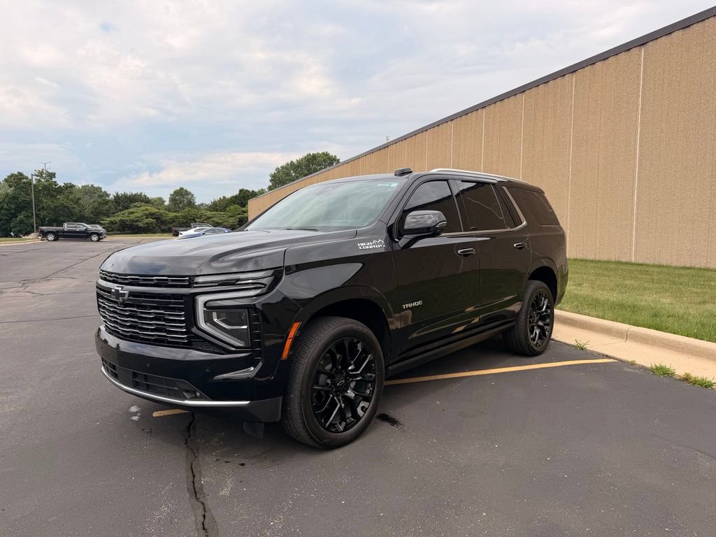 Certified 2025 Chevrolet Tahoe High Country AWD/4WD image 4