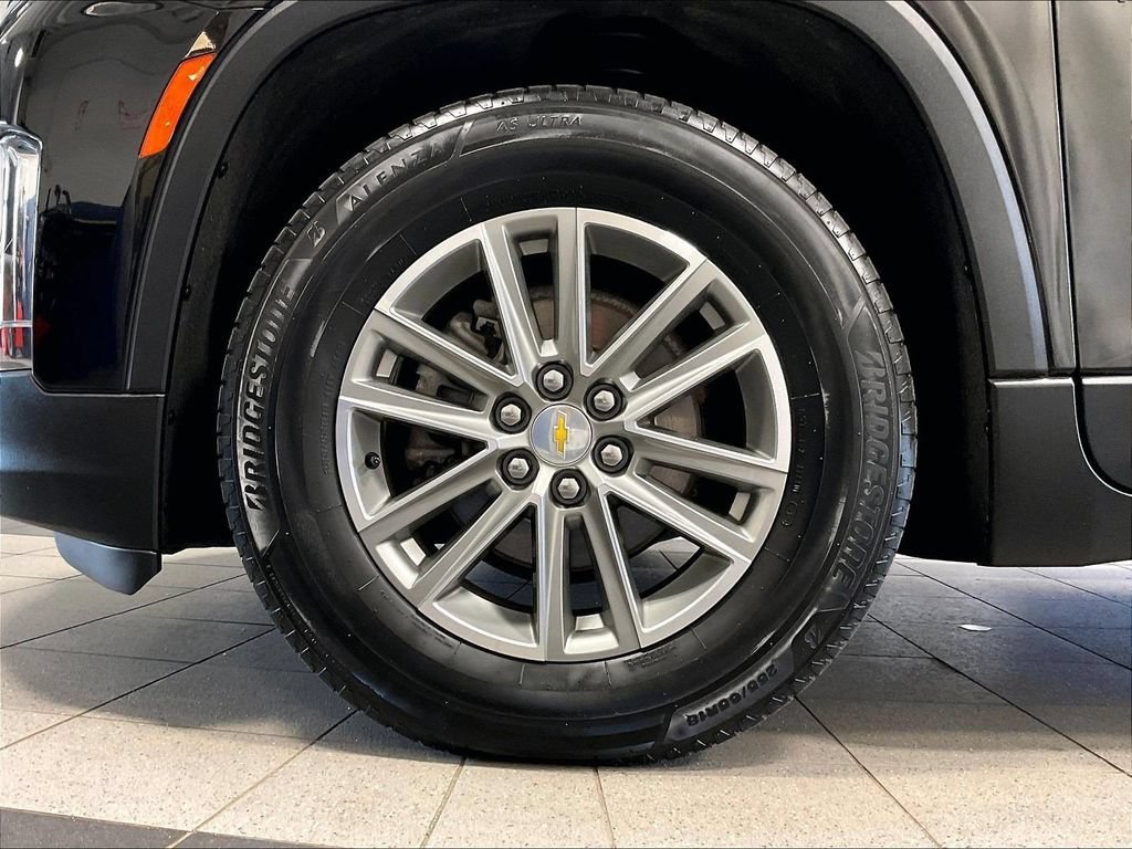 Used 2023 Chevrolet Traverse LT AWD/4WD image 7