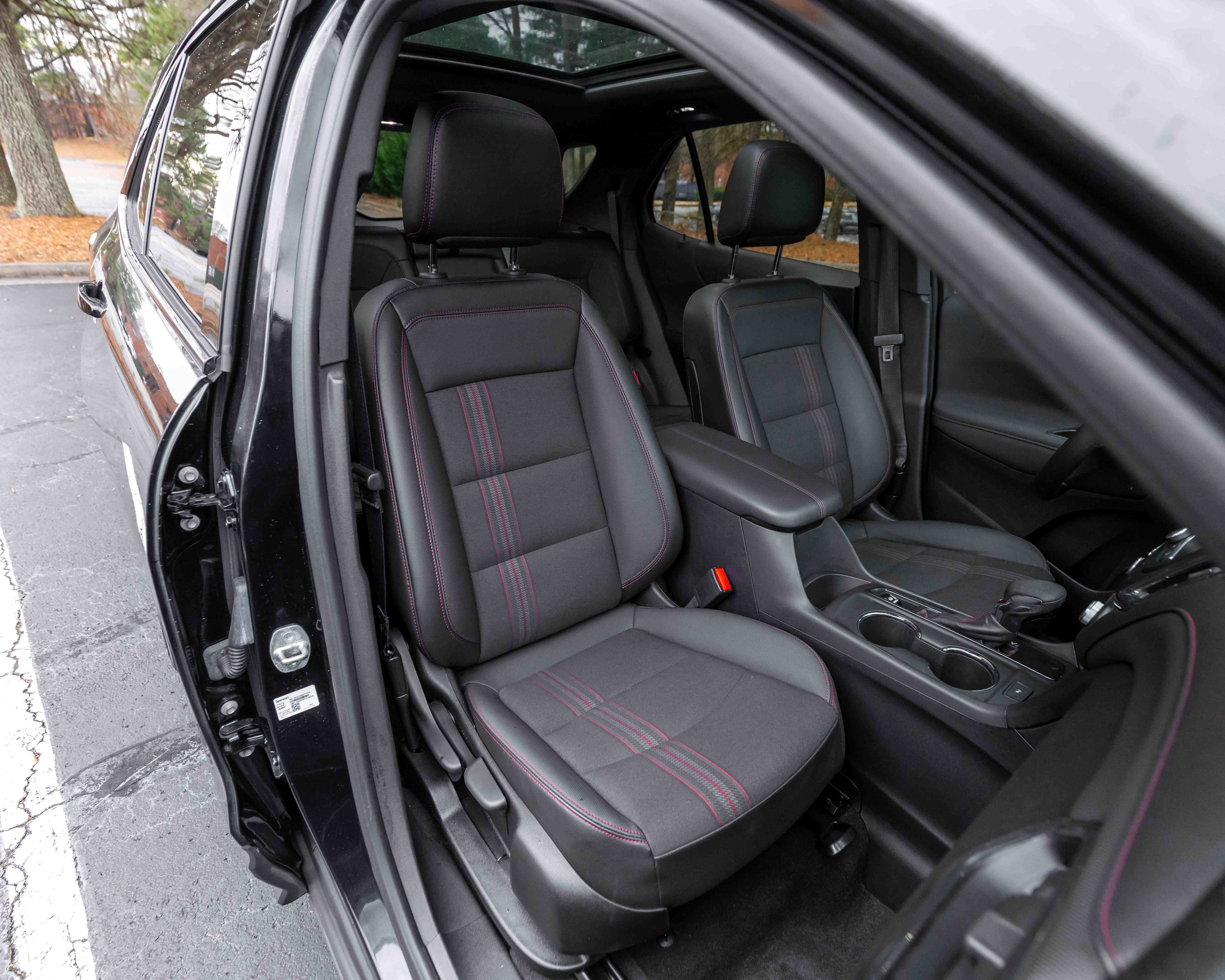 Used 2023 Chevrolet Equinox RS image 14