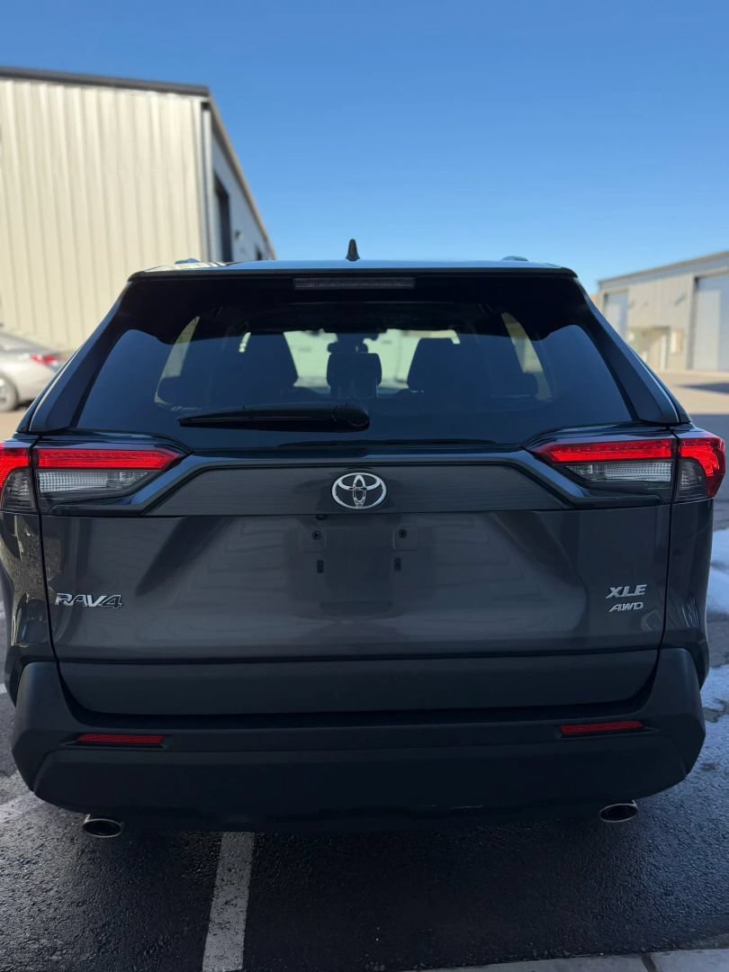 Used 2024 Toyota RAV4 XLE w/ Weather Package AWD/4WD image 10