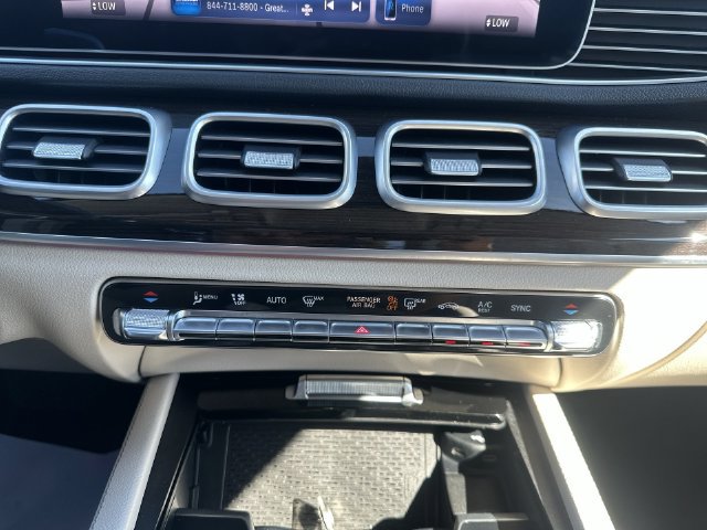Used 2024 Mercedes-Benz GLE 350 4MATIC image 25