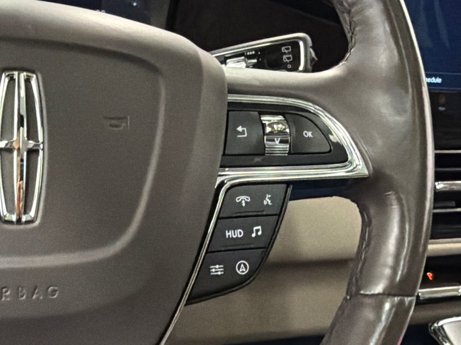 Certified 2022 Lincoln Navigator L Reserve AWD/4WD image 26
