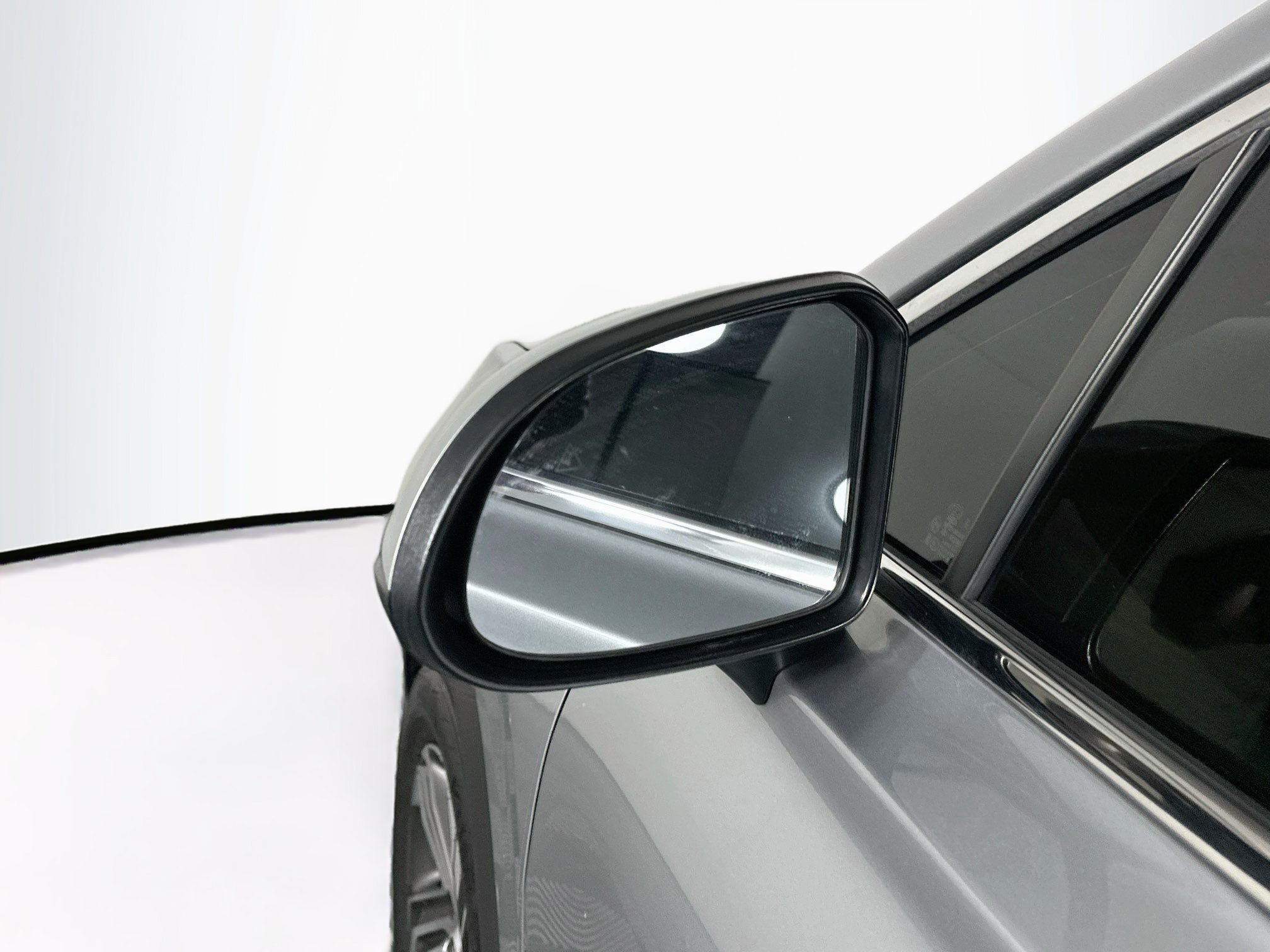 Used 2023 Hyundai Santa Fe SE FWD image 16