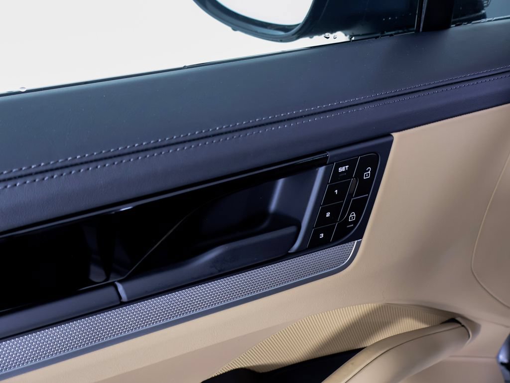New 2026 Porsche Cayenne E-Hybrid AWD/4WD image 27