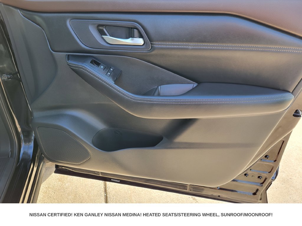 Certified 2023 Nissan Rogue SV w/ SV Premium B Package AWD/4WD image 54