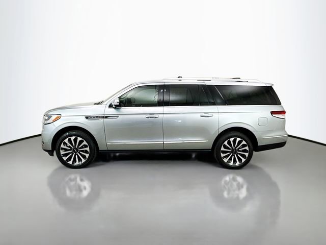 Used 2024 Lincoln Navigator L Black Label image 4