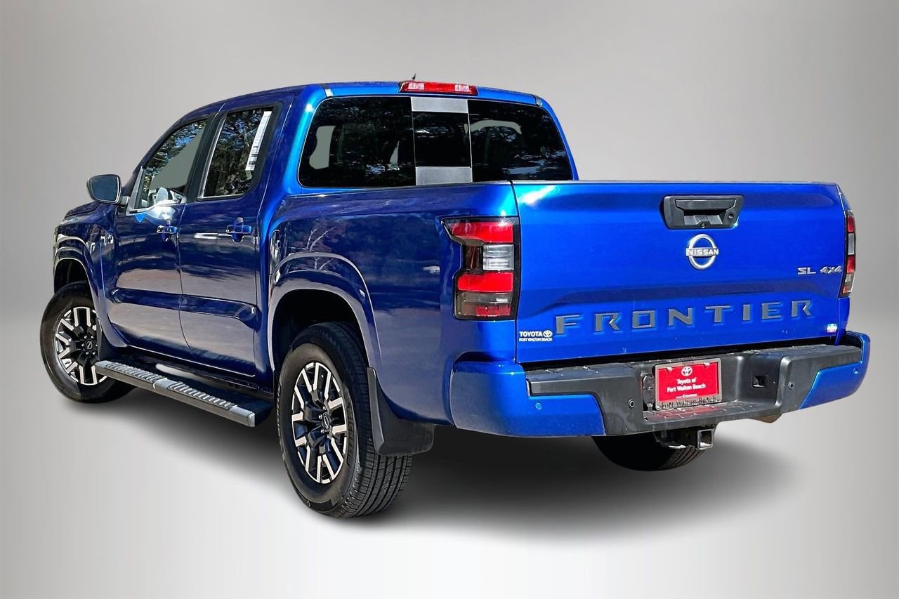 Used 2024 Nissan Frontier SL w/ Technology Package image 4