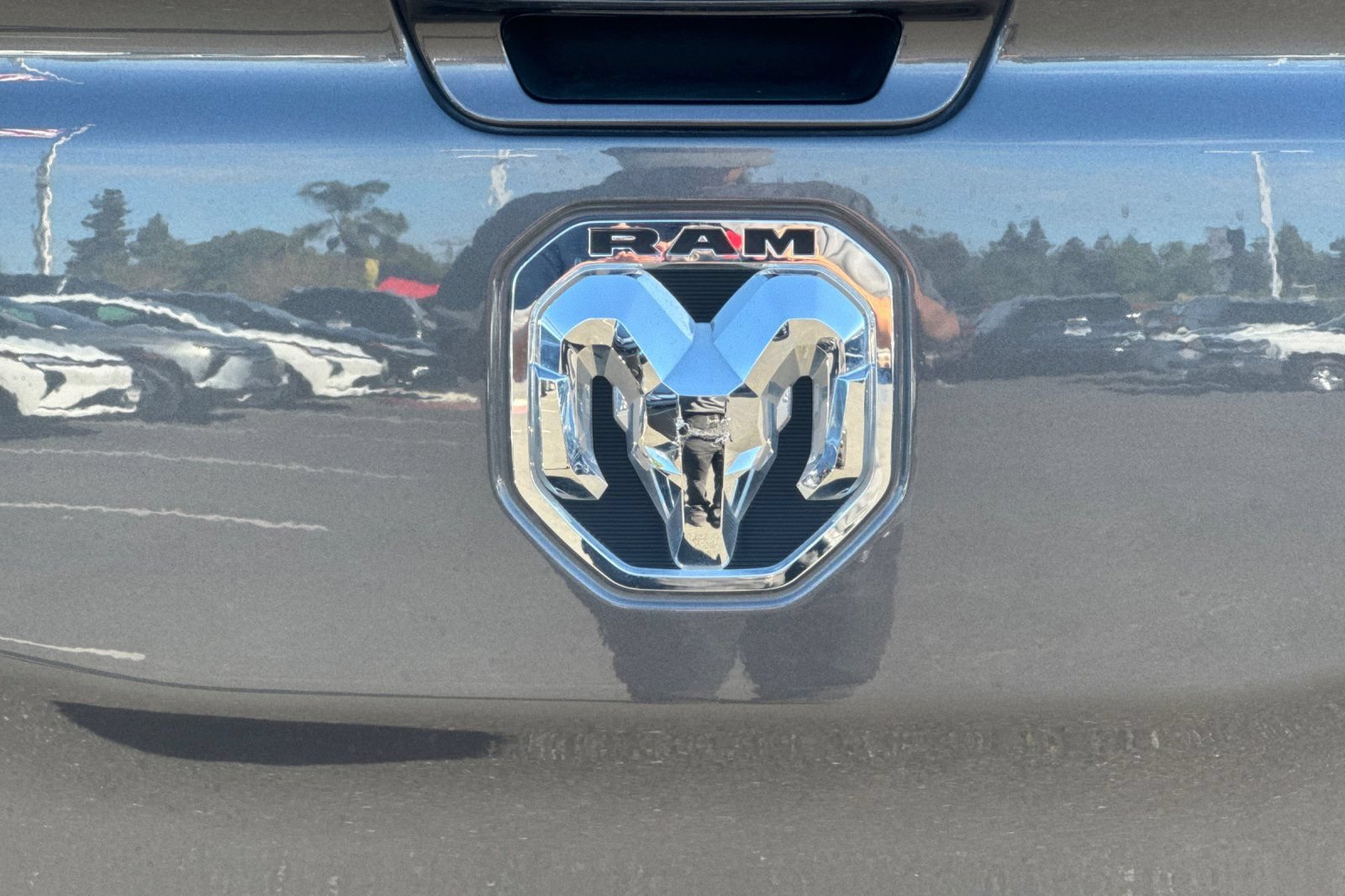 Used 2024 RAM 1500 Laramie AWD/4WD image 44