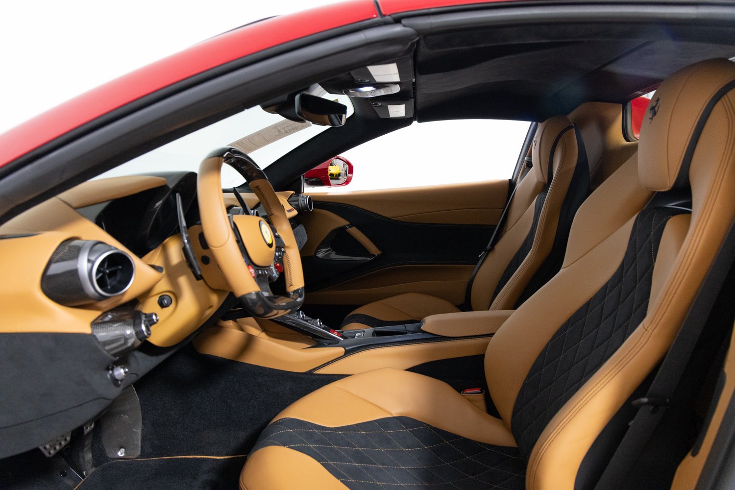 Used 2022 Ferrari 812 GTS RWD image 18
