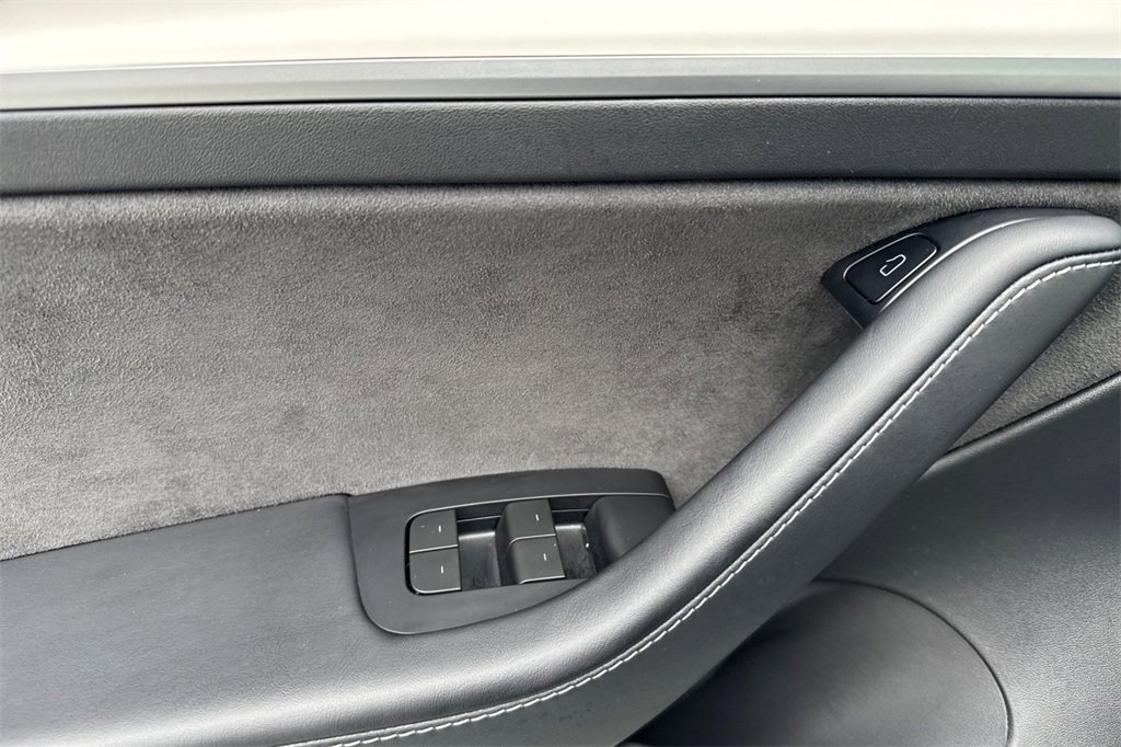 Used 2022 Tesla Model 3 Long Range image 11
