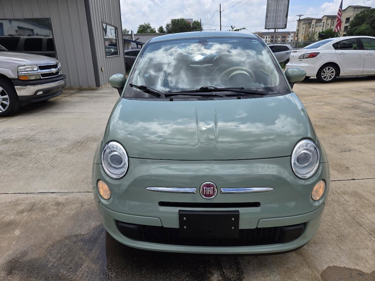 Used 2017 FIAT 500 Pop FWD image 2