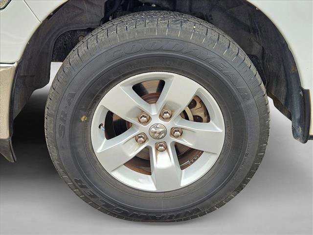 Used 2020 RAM 1500 Classic SLT w/ Luxury Group image 20