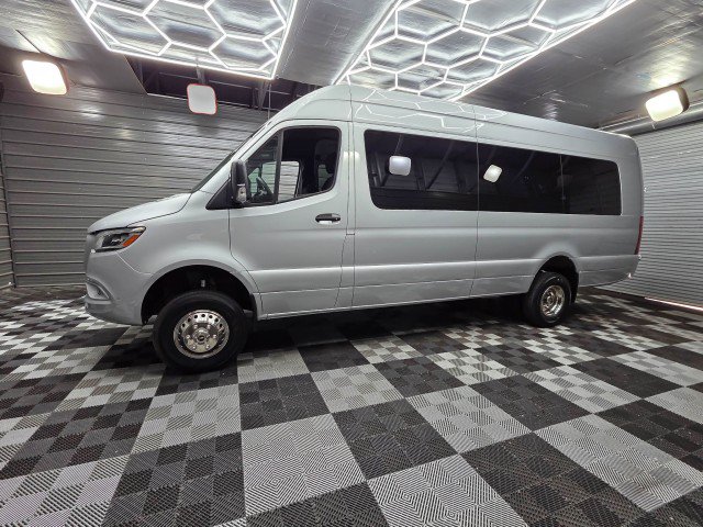 Used 2023 Mercedes-Benz Sprinter 3500 image 9