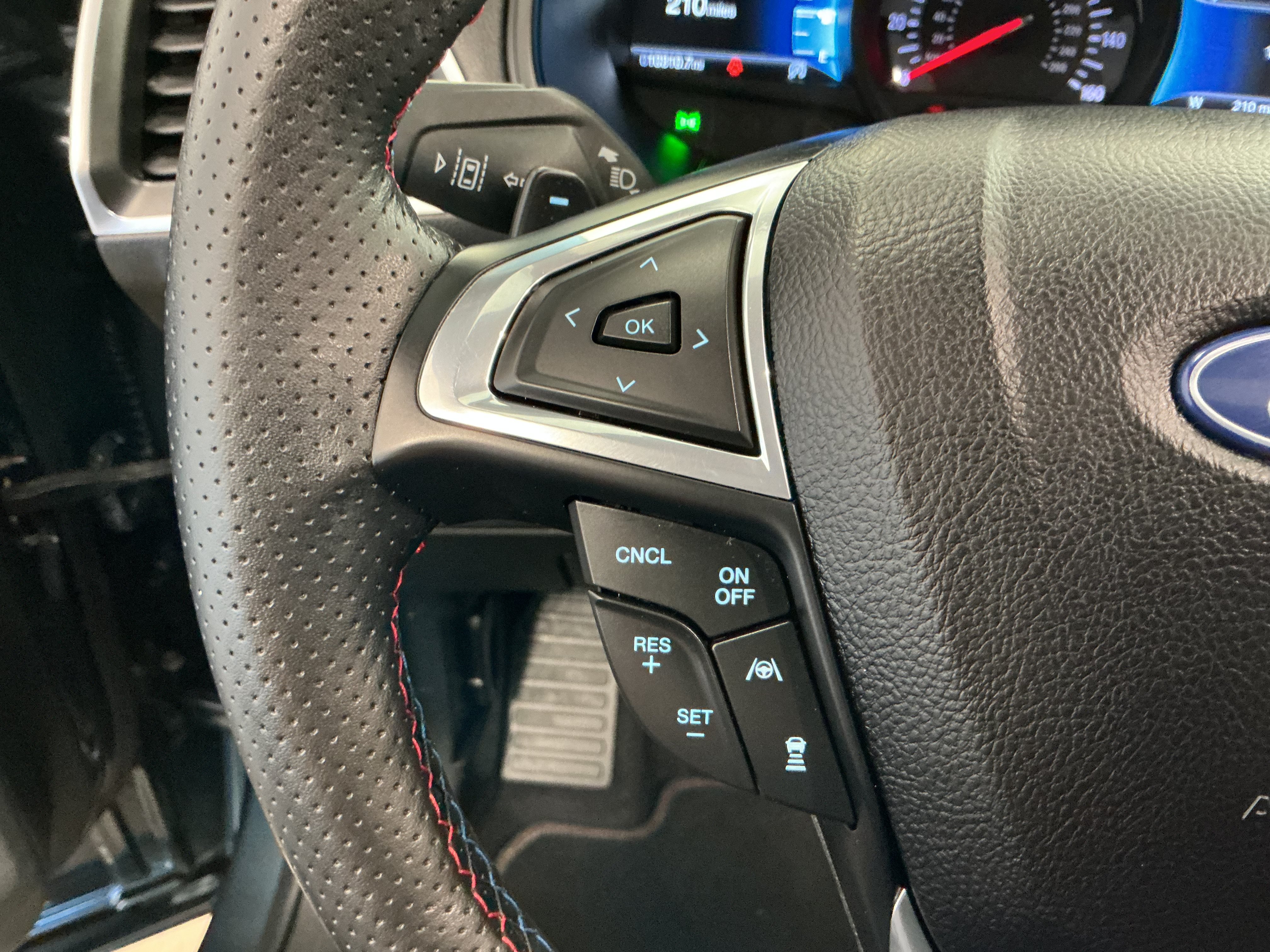 Used 2023 Ford Edge ST w/ Equipment Group 401A AWD/4WD image 19