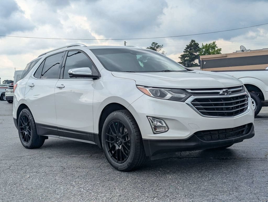Used 2018 Chevrolet Equinox Premier FWD image 3