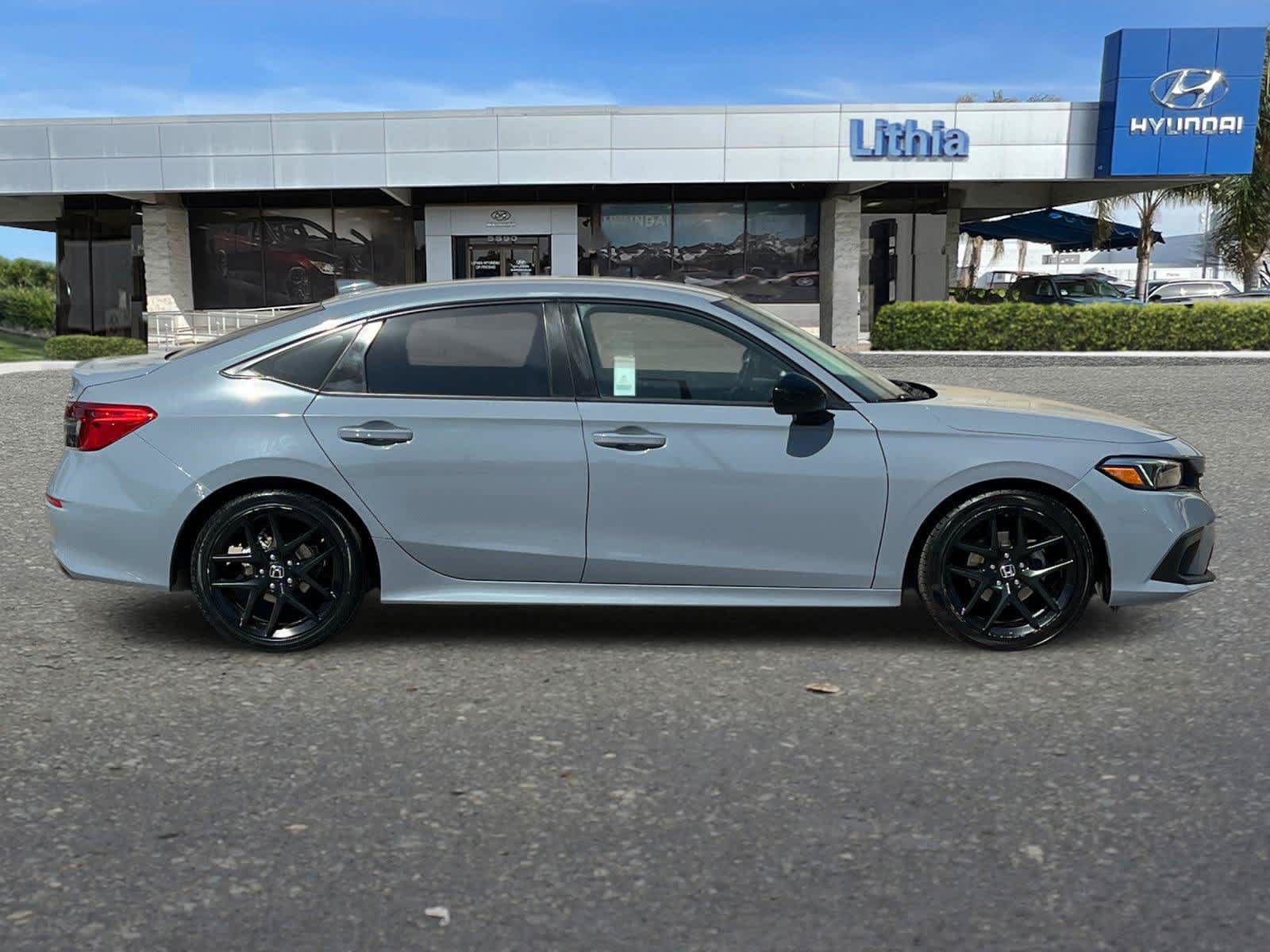Used 2022 Honda Civic Sport image 9