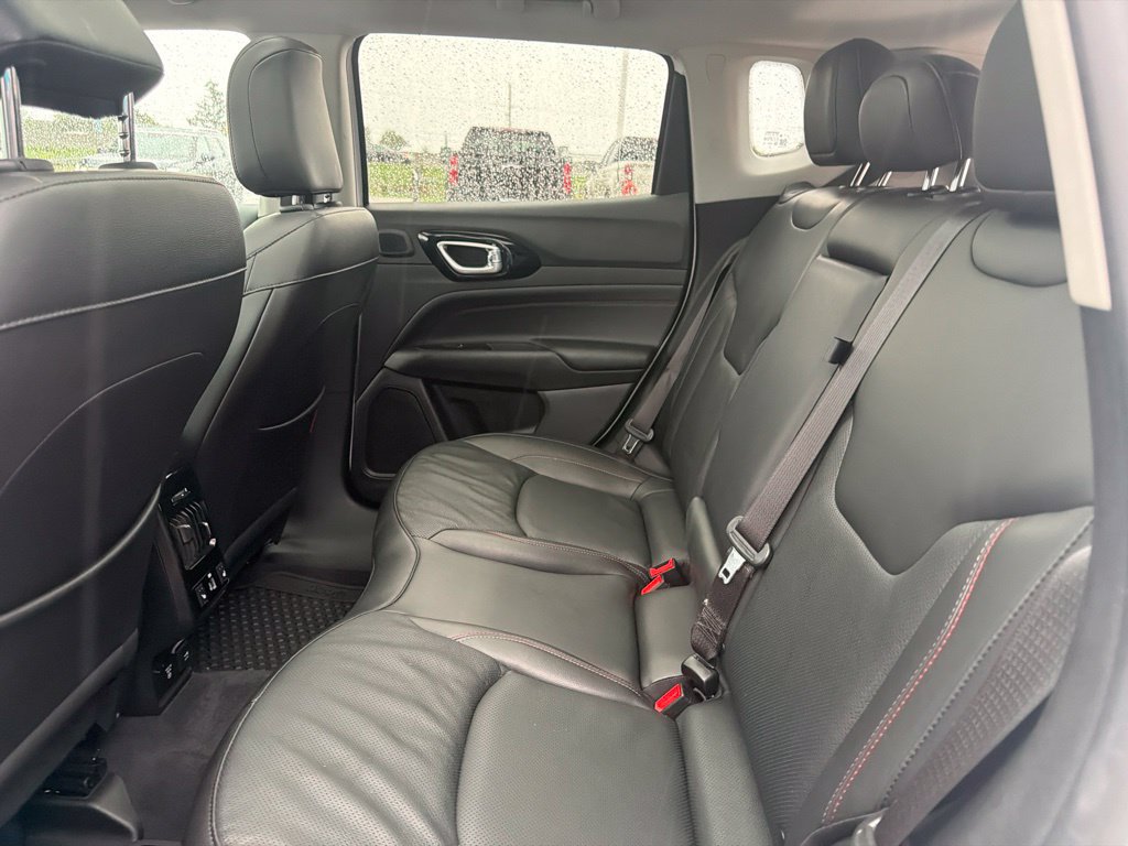Used 2022 Jeep Compass Trailhawk w/ Trailhawk Elite Group AWD/4WD image 14