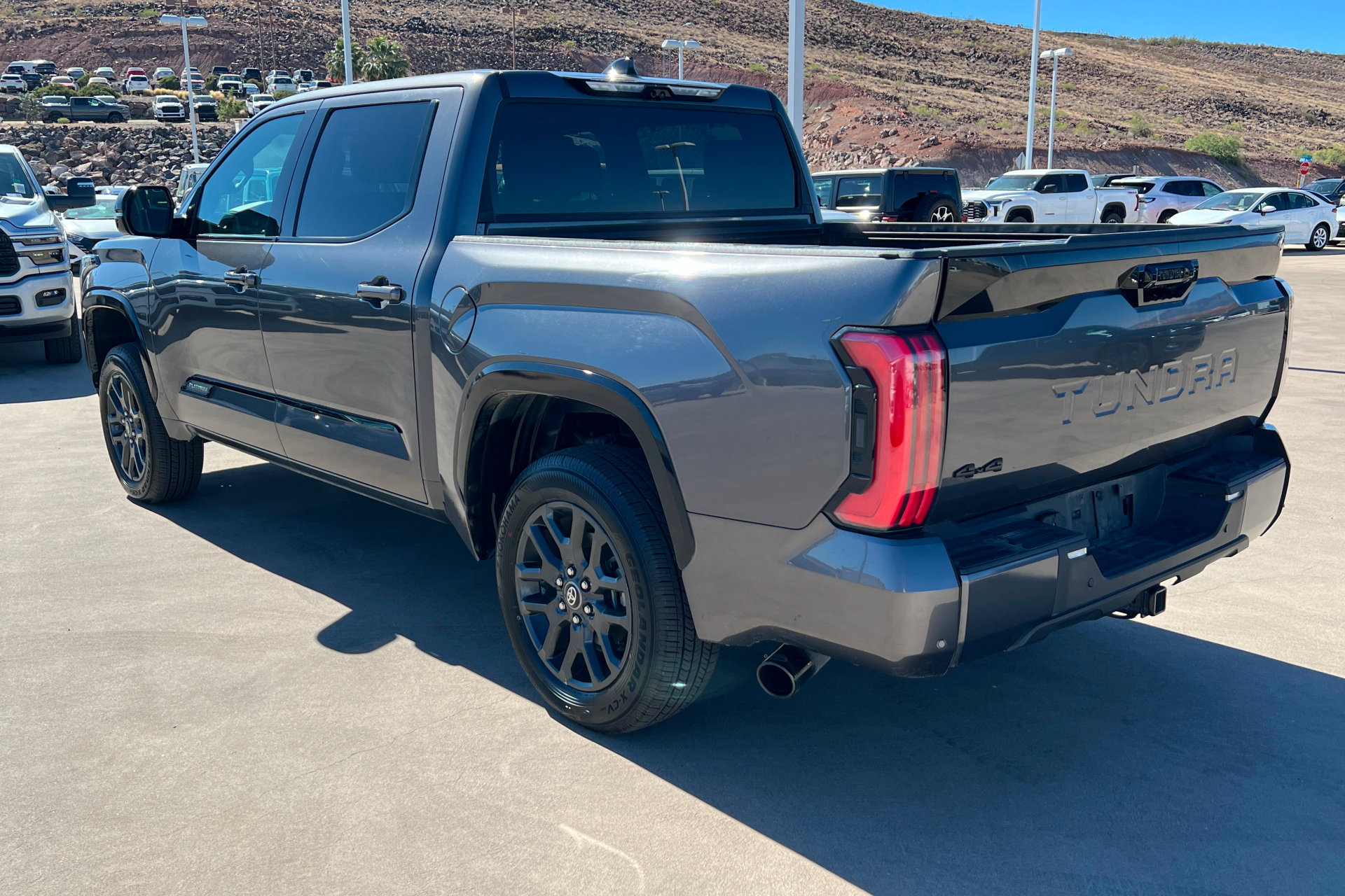 Used 2023 Toyota Tundra Platinum AWD/4WD image 3