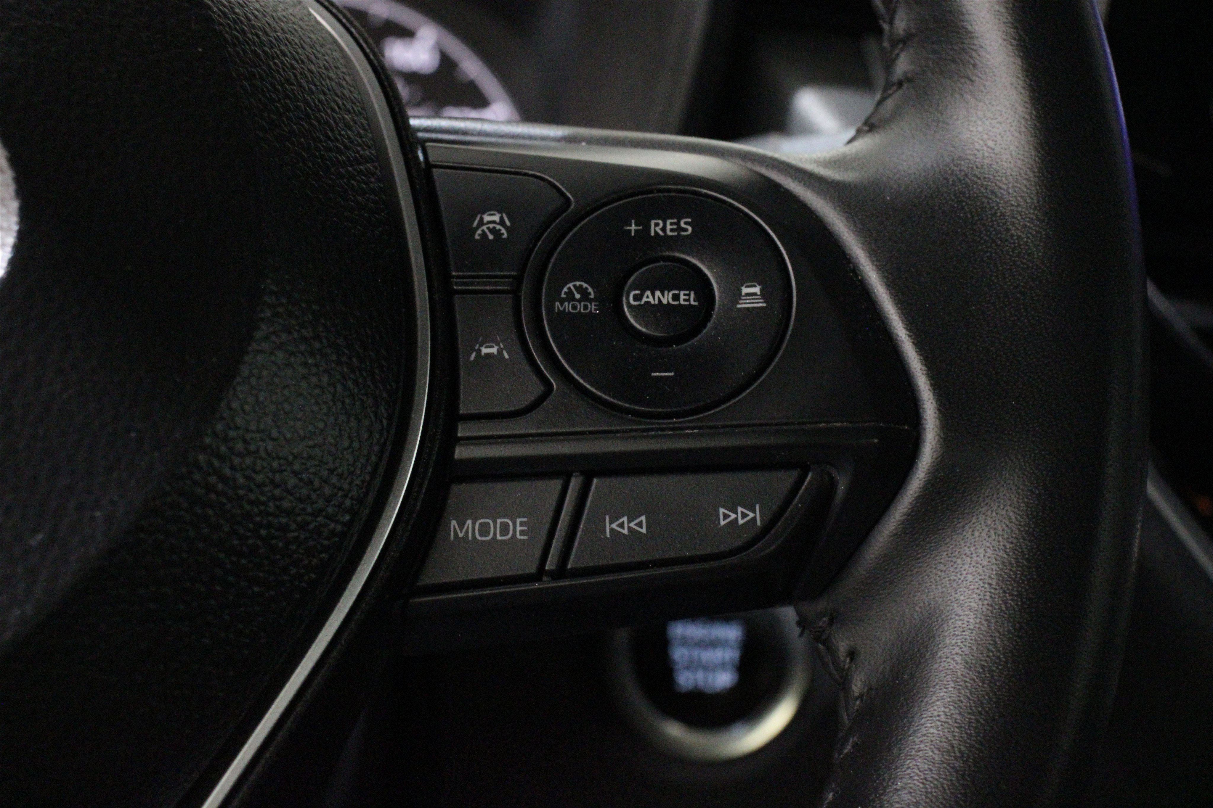 Used 2025 Toyota Corolla SE image 10