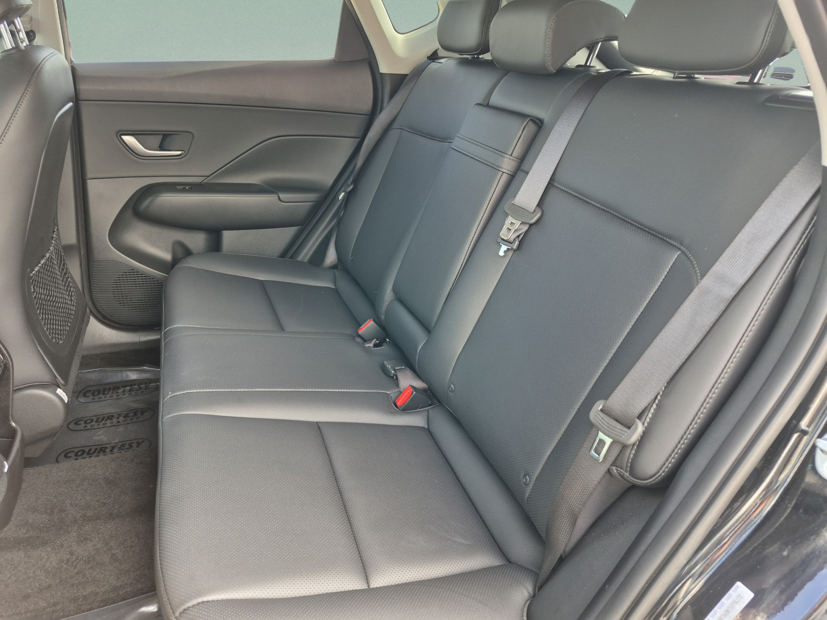 Certified 2026 Hyundai Kona Limited AWD/4WD image 17