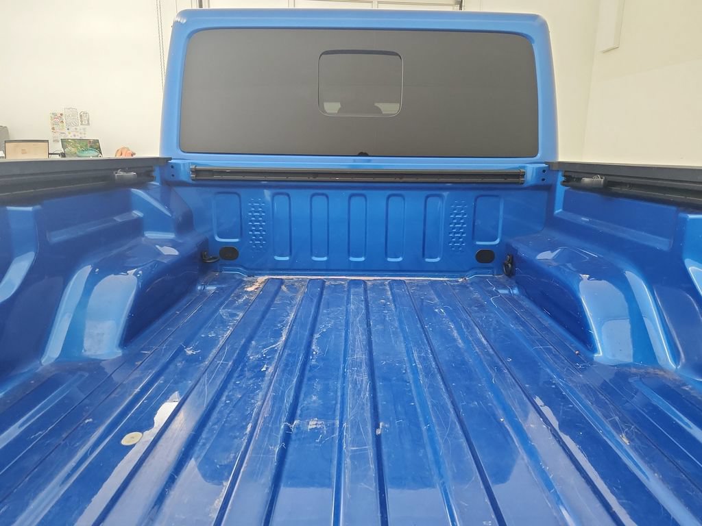 Certified 2023 Jeep Gladiator Overland AWD/4WD image 35