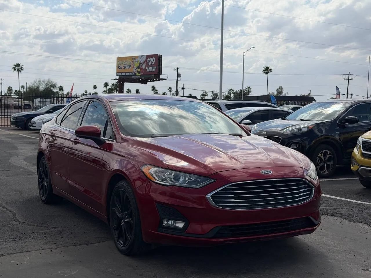 Used 2019 Ford Fusion SE w/ Equipment Group 151A FWD image 13