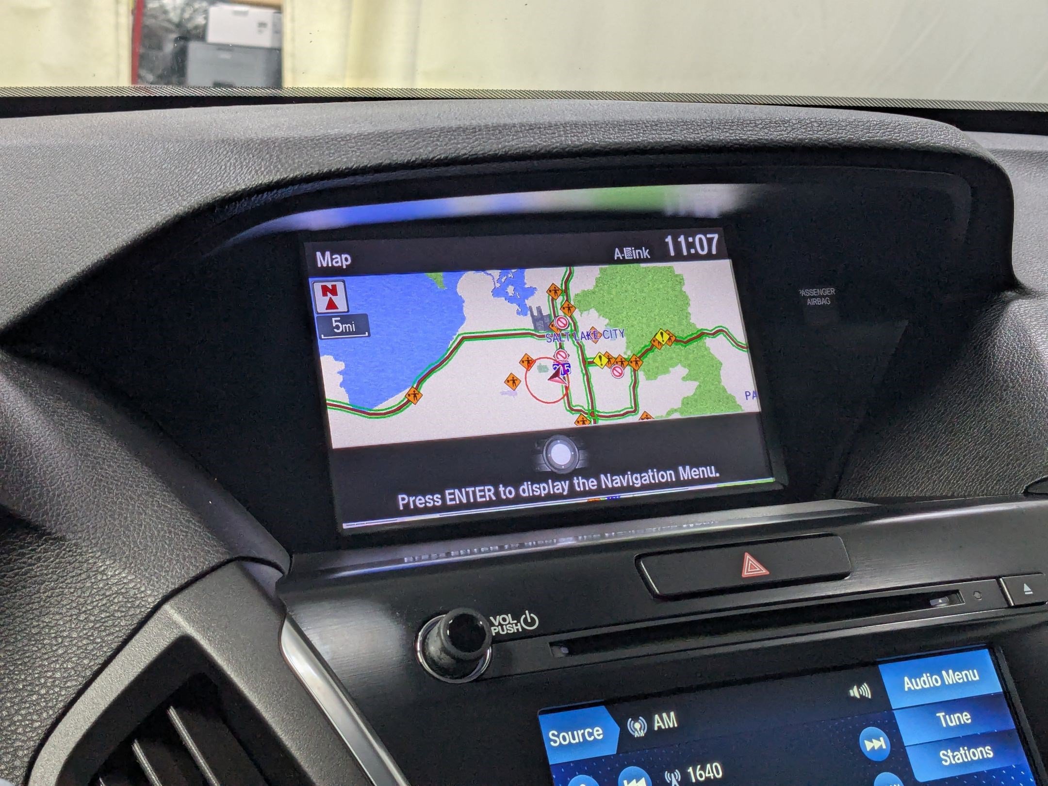 Used 2018 Acura MDX SH-AWD w/ Advance Package image 17
