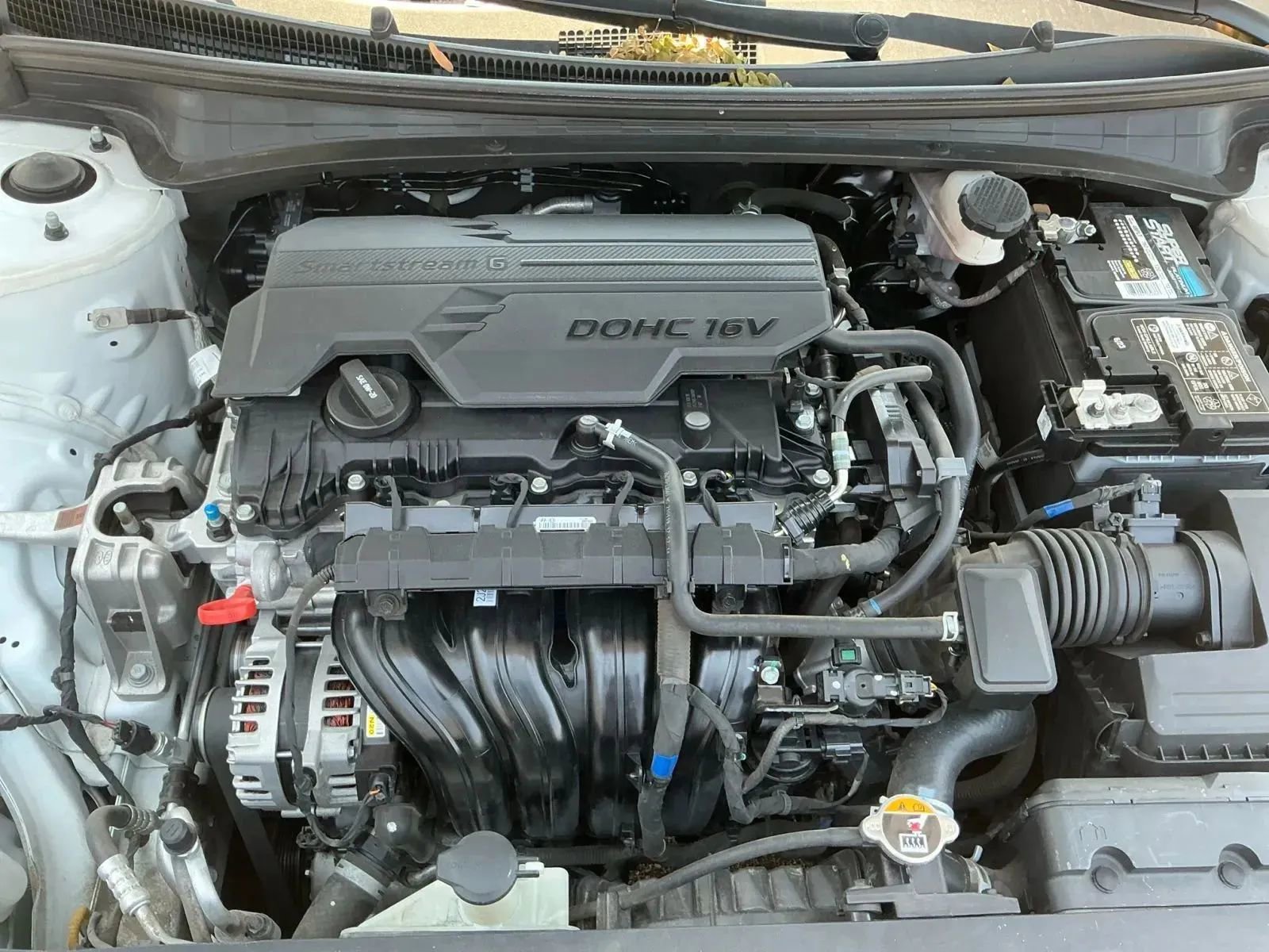 Used 2022 Hyundai Elantra SE image 21