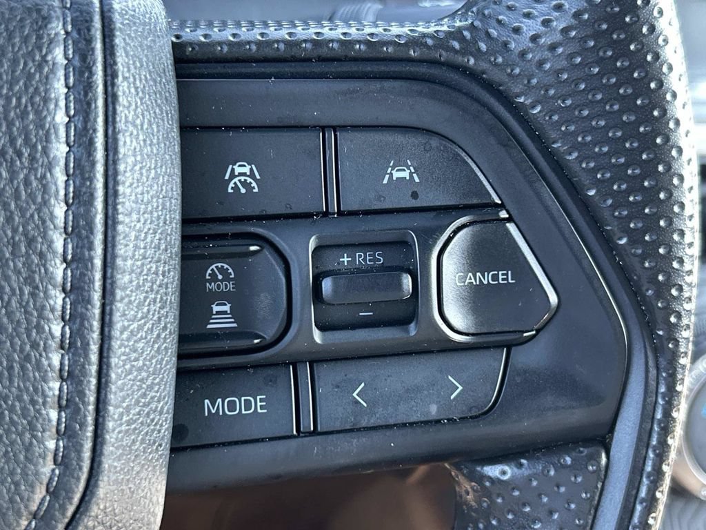 Used 2024 Toyota Tacoma SR5 AWD/4WD image 29